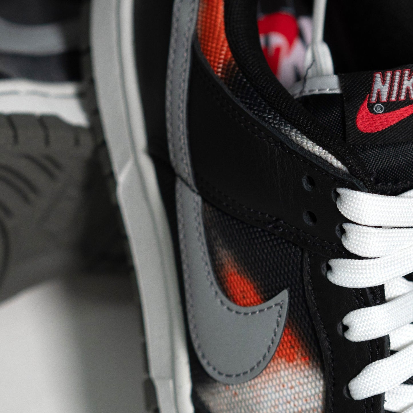 Nike Dunk Low Graffiti Black Red