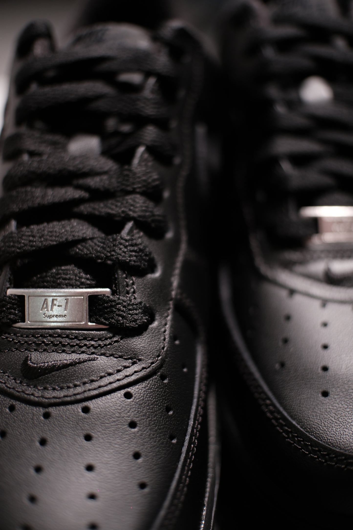 Nike Air Force 1 Low Supreme Negro