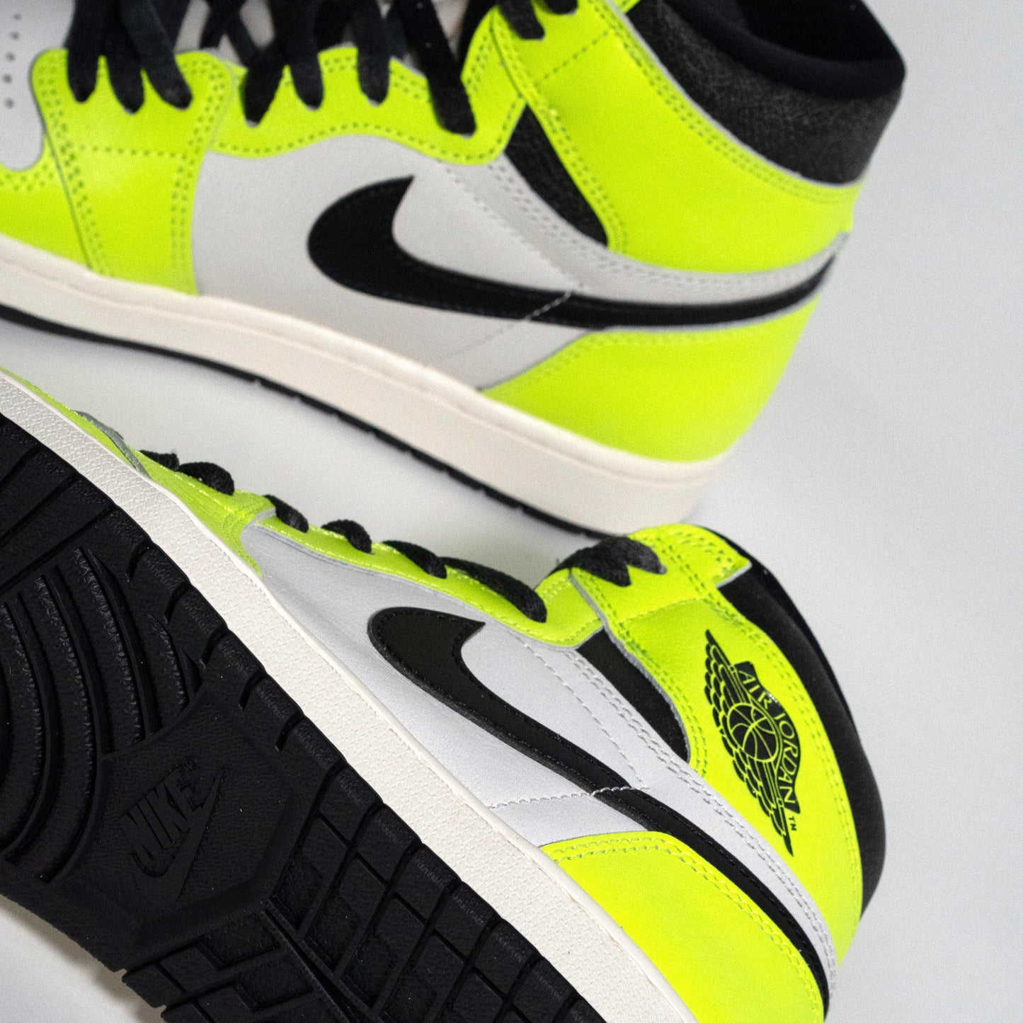Jordan 1 Retro High Visionaire
