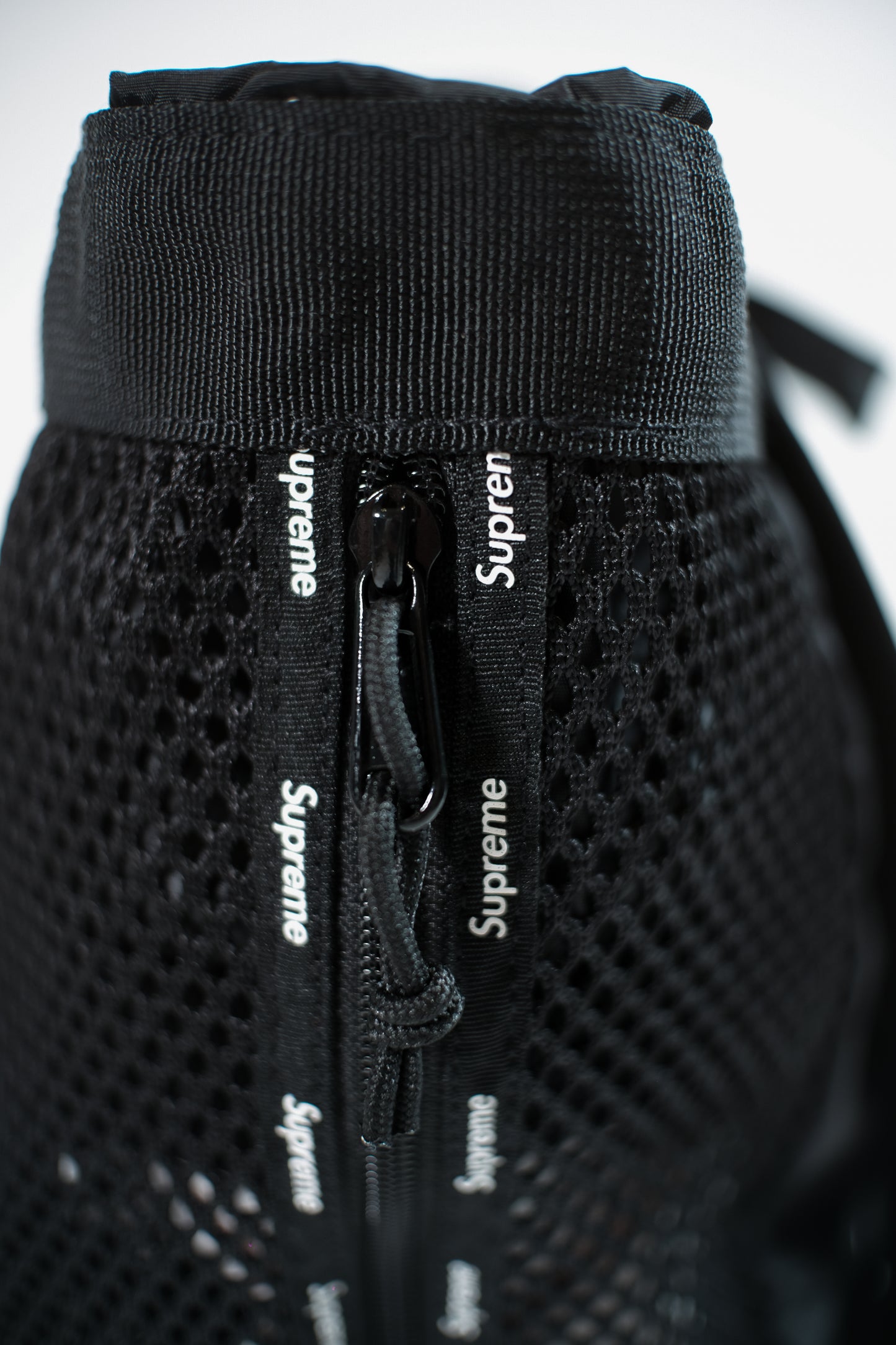 Supreme Mesh BackPack Black