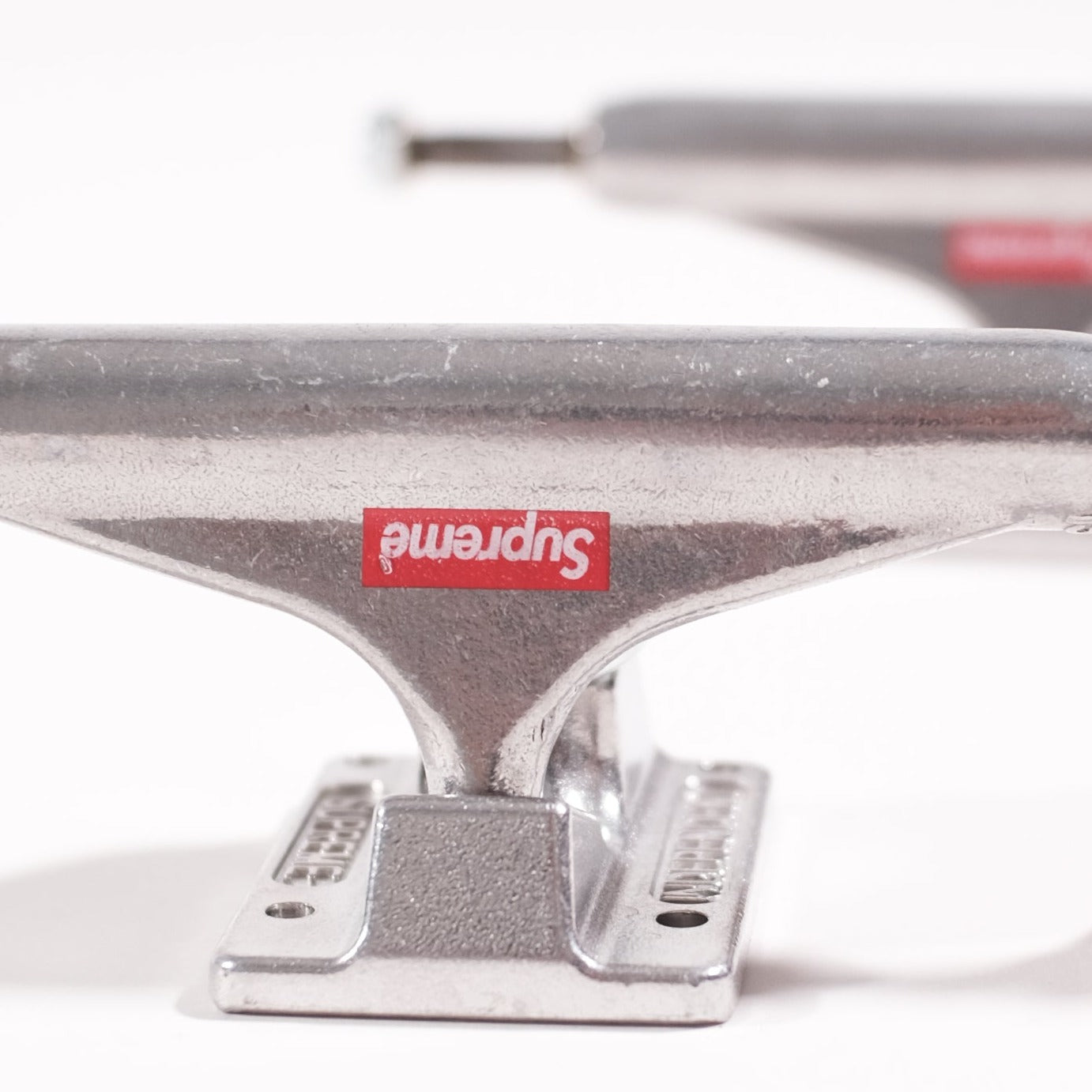 Supreme X Independent Skateboard Trucks